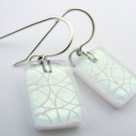 momoglass white