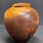 Tom_Dunne_walnut_vase_400